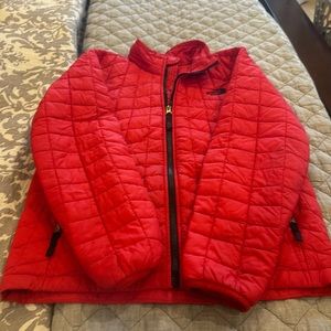 Boys size Large/Red Thermoball Coat